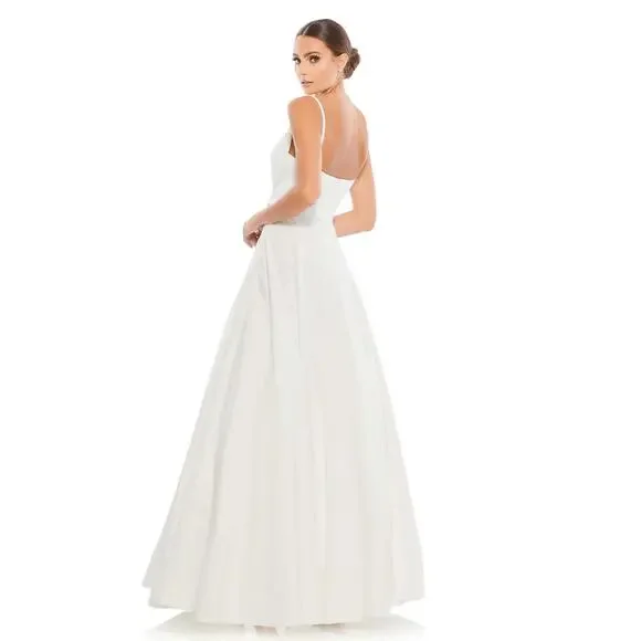 Mac Duggal 48855 White Classic A-Line V-Neck Ballgown Size 10 NWT